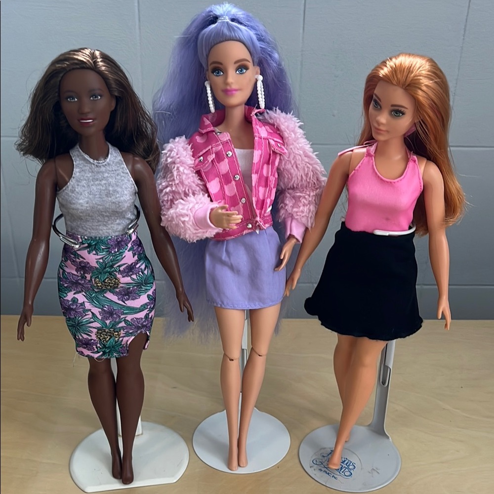 Modern Barbie friends bundle